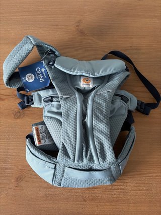 Mochila Ergobaby Omni Breeze All-in-One