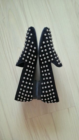 Mocasines Jeffrey Campbell negros con tachuelas