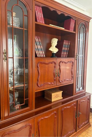 Mueble de salón madera y cristal