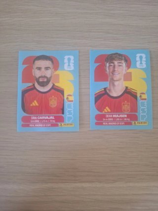 Cromos Dani Carvajal y Dean Huijsen