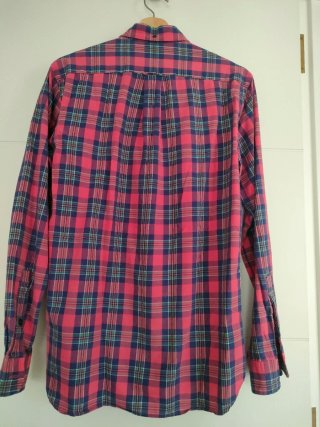 Camisa cuadros tartán escocés