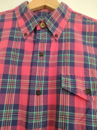 Camisa cuadros tartán escocés