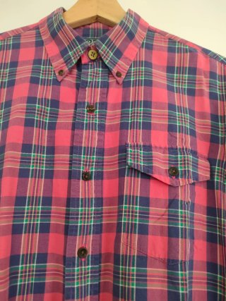 Camisa cuadros tartán escocés