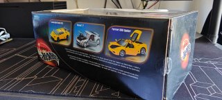 Hot Wheels Ferrari 550 Barchetta Gold edition 1:18