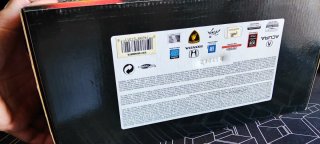 Hot Wheels Ferrari 550 Barchetta Gold edition 1:18