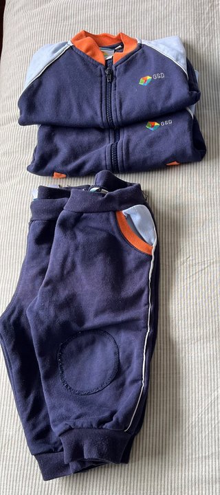 Uniforme Infantil GSD. Talla 9 meses