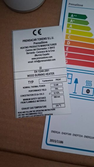 Chimenea Fogaris con Horno y Puertas de Cristal