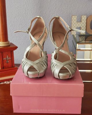 Sandalias Angel Alarcón Piel Plateadas Talla 36