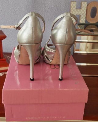 Sandalias Angel Alarcón Piel Plateadas Talla 36
