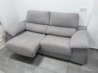 Sofá 3 plazas gris tela