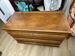 Cajonera vintage de madera