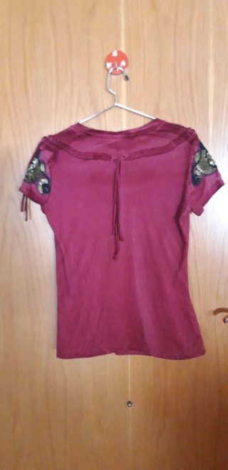 Camiseta Fornarina burdeos lentejuelas T. L