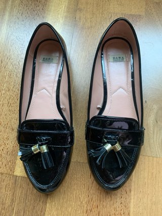 Mocasines charol Zara T.37