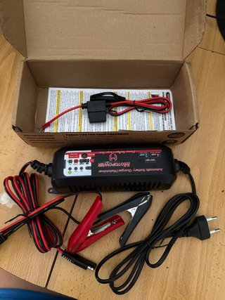 Cargador Batería Coche Motopower