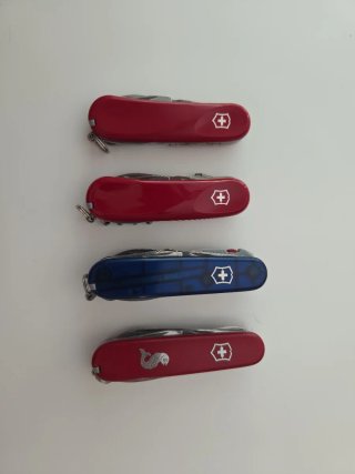 Confezione di coltelli multiuso Victorinox