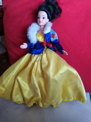 Set di tre bambole principesse Disney