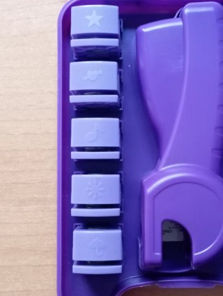 Troqueladora con estuche y accesorios