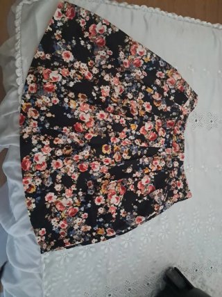 Falda estampada floral
