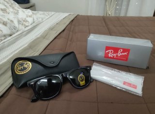Occhiali da sole Ray-Ban neri