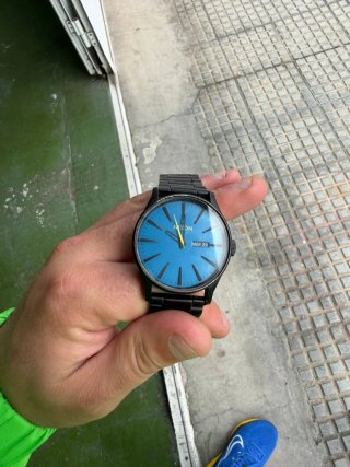 Reloj Nixon Negro y Azul