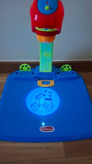 Proyector infantil con diapositivas
