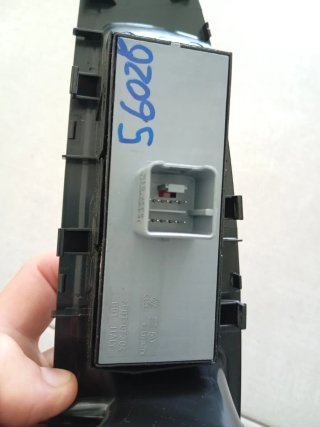 Mando elevalunas Seat Altea 5p