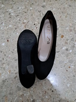 Zapatos UNISA Negros Talla 39