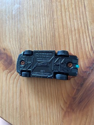 Coche Hot Wheels Marrón