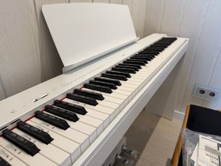 Piano Yamaha P-225 Blanco (No se rebaja el precio)