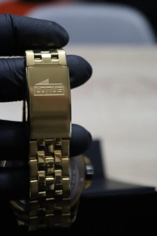 Reloj Lotus Dorado y Azul