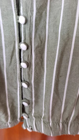 Blusa verde y blanca rayas Talla M