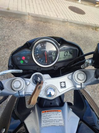 Suzuki Inazuma 250cc