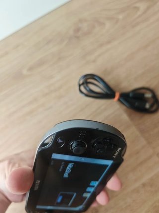 PS Vita + Retroarch + Pstore Free