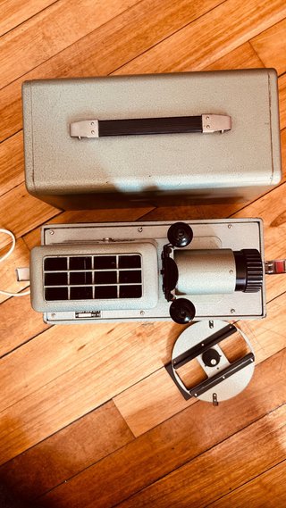 Proyector ENOSA 300 Completo y Funcional