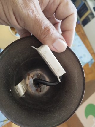Lámpara de forja con 5 tulipas beige