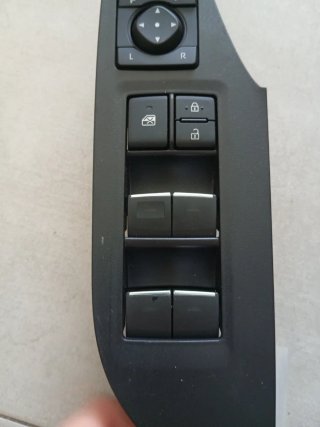 Mando elevalunas Toyota Rav-4