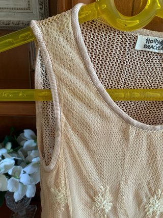 Top encaje beige Molly Bracken