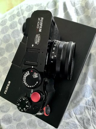 Fujifilm X100VI (Impecable) + Extras Premium