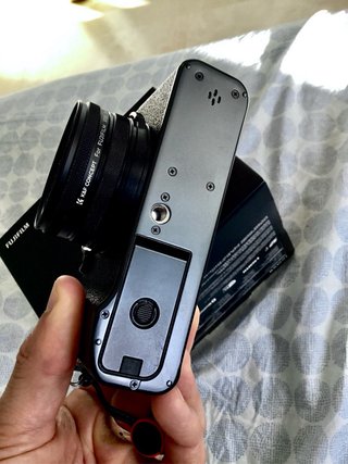 Fujifilm X100VI (Impecable) + Extras Premium