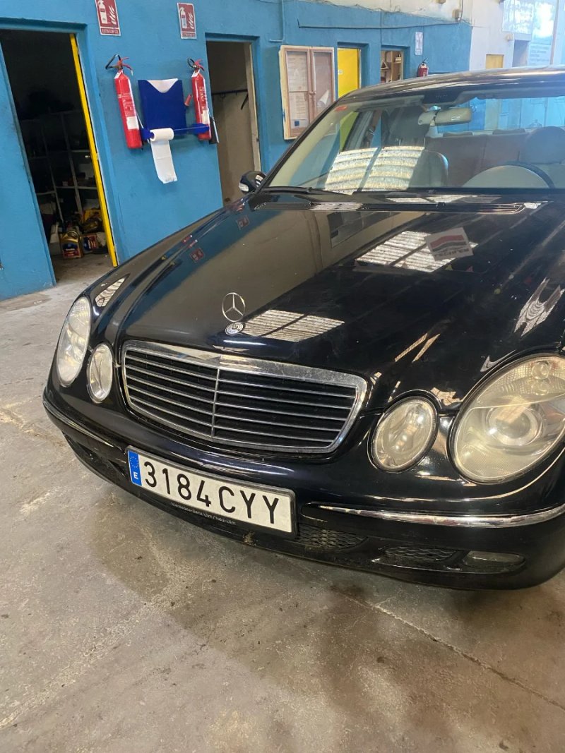 Mercedes-Benz Clase E 2004 - foto 1