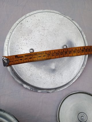 Coperchi alluminio con manico bachelite