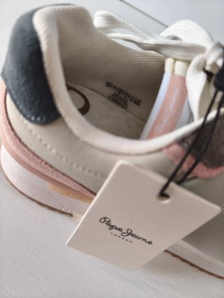 Zapatillas Pepe Jeans grises, rosas y blancas