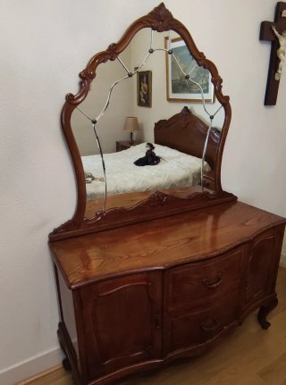 Tocador madera castaño con espejo