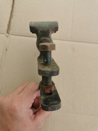 Morsa da banco antica Peso