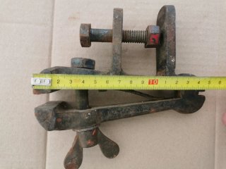 Morsa da banco antica Peso
