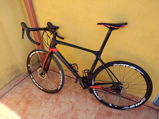 Bicicleta Giant TCR Advanced Disc Negra/Roja