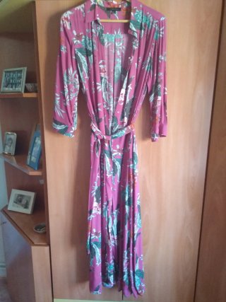 Vestido estampado floral rosa