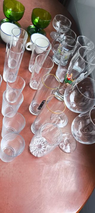 Juego de Vasos y Copas Variados