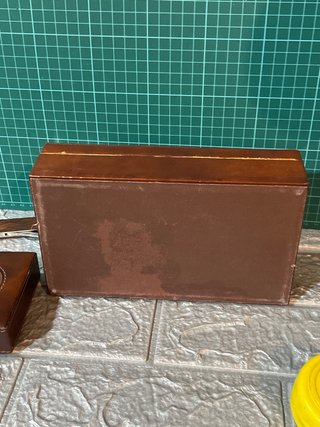 Lote antiguo: caja y tarjetero de cuero