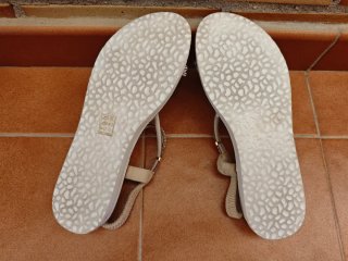 Sandalias mujer beige y doradas talla 41